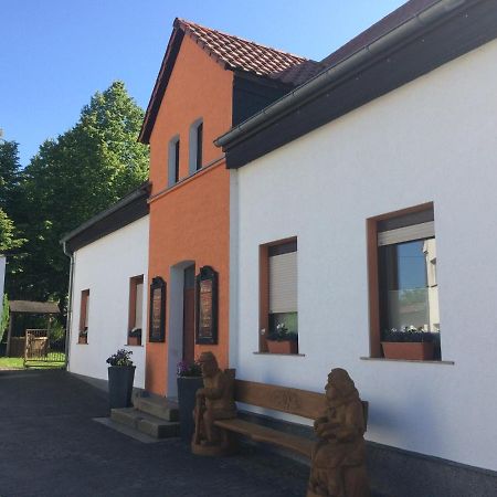 Pension Zum Alten Gasthaus Haensel Krauschwitz Eksteriør bilde