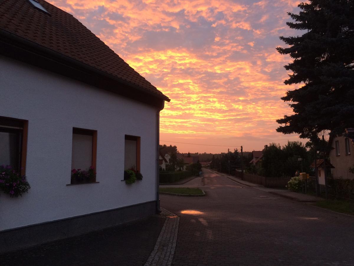 Pension Zum Alten Gasthaus Haensel Krauschwitz Eksteriør bilde